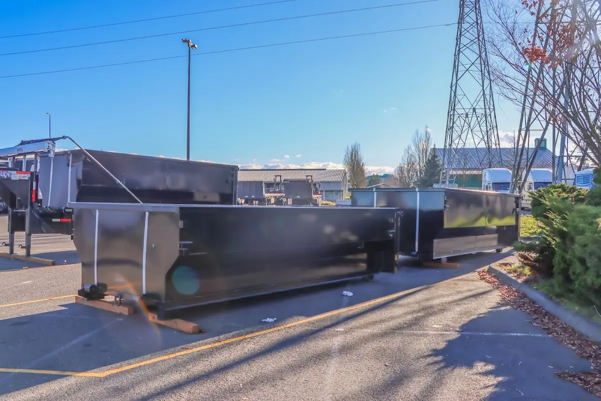 Professional dumpster rental and junk removal service in Hialeah